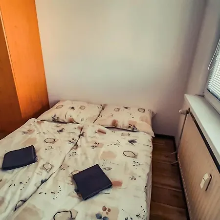 Lejlighed Private With 2 Separate Bd For Group Or Singles Bratislava