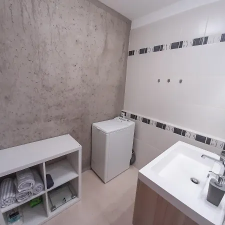 Private With 2 Separate Bd For Group Or Singles * Bratislava